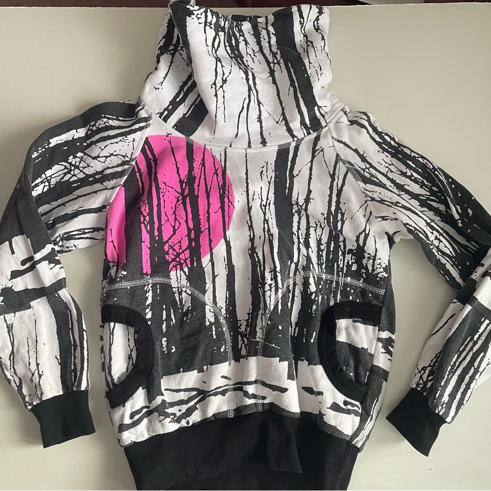💚3/$15💚 SMALL| Handmade JUDY BLACK | Graphic Hoodie Sweater sun trees
